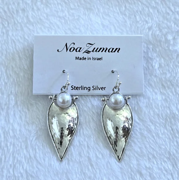 Noa Zuman Inverted Teardrop💧 With Freshwater Pearl Earrings - Picture 10 of 16